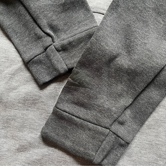 Nike Tech Grey Fleece Pullover (L) - Picture 5 of 8